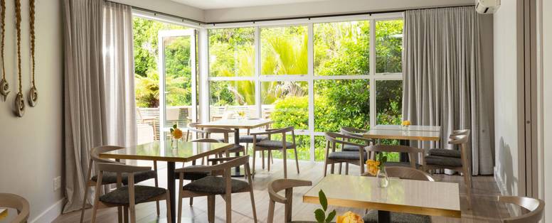 Ratanui_Lodge_breakfast_room