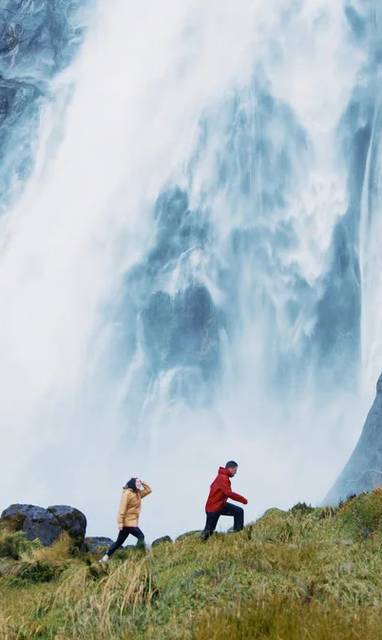 455570-lady-bowen-falls-milford-sound-southland-new-zealand-credit-great-south-2-web-optimised-1280px-webp