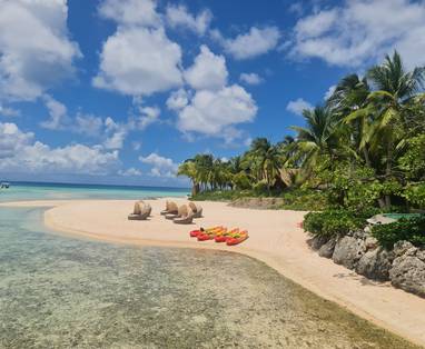 Le_Tikehau_-_Beach_Area_(2)