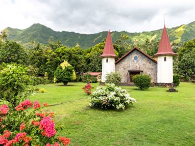 P2_12_NUKU_HIVA_MARQUISES_-_NUKU_HIVA-4_┬®_Ste╠üphane_Mailion_Photography