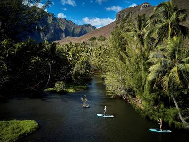 P2_02_NUKU_HIVA_Nuku_Hiva_baie_Akatea_1_┬®_Bertrand_Duquenne