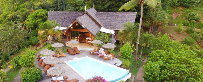 Hiva_Oa_by_Hanakee_Lodge_-_Aerial_View_(2)