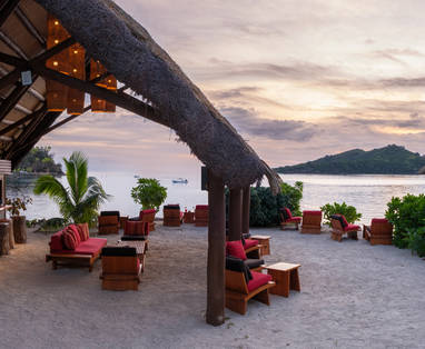 Masima_Bar_at_dusk