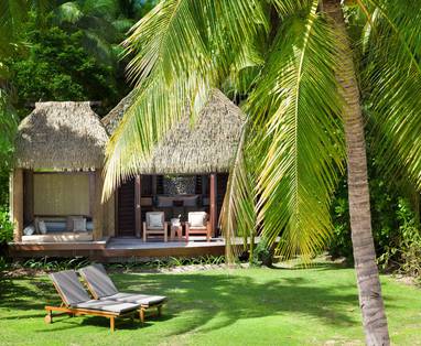 Beachfront_Bure_exterior_Large