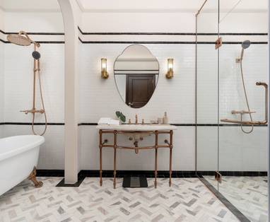 Grand_Majestic_Suite_03