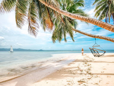 matangi-island-resort-beach-life-walks