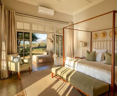 manor-king-suite-andrew-morgan-hi-res_(1)