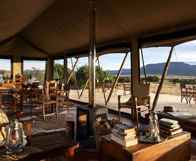 samara-plains-camp-mess-tent-karoo-honest-work-maike-mcneill-hi-res