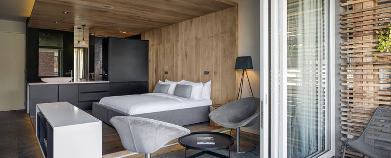 POD_Hotel_-_Luxury_Room_3_(1)