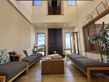 Lobby_(2)