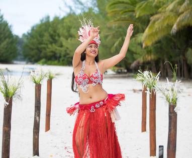 weddingsIslandmadiendancer-PacificResortRarotonga-CRED_turamaphotography