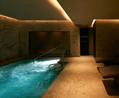 Capella_Bangkok_-_Auriga_Wellness_05_Vitality_Pool