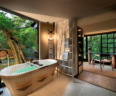 South-Africa-Phinda-Forest-Lodge-Room-Suite-bathroom-High-Resolution-Width_5000px